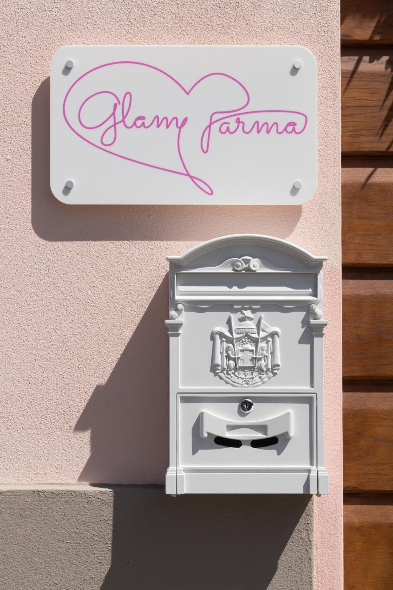Отель Glam Парма Экстерьер фото